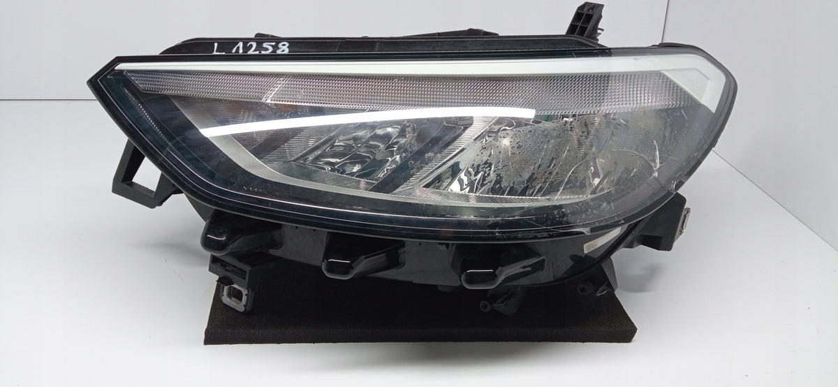 VW ID3 ID.3 19- Front Left Light Front Full LED EU 10B941005A — photo 1 of 12