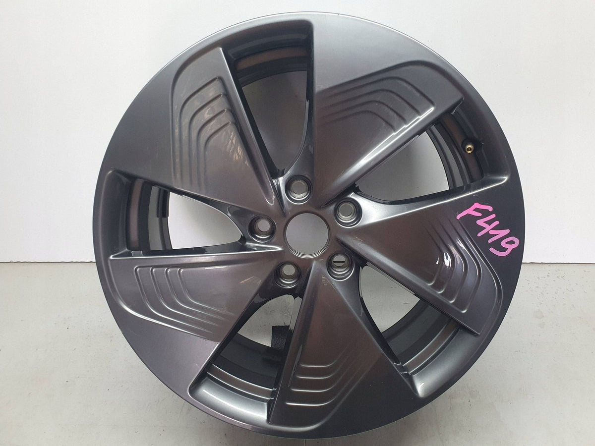 Cupra Born 10E Felga Aluminiowa 18 Cali 7.5x18 ET50 5x112 OE 10E601025N — zdjęcie 1 z 15