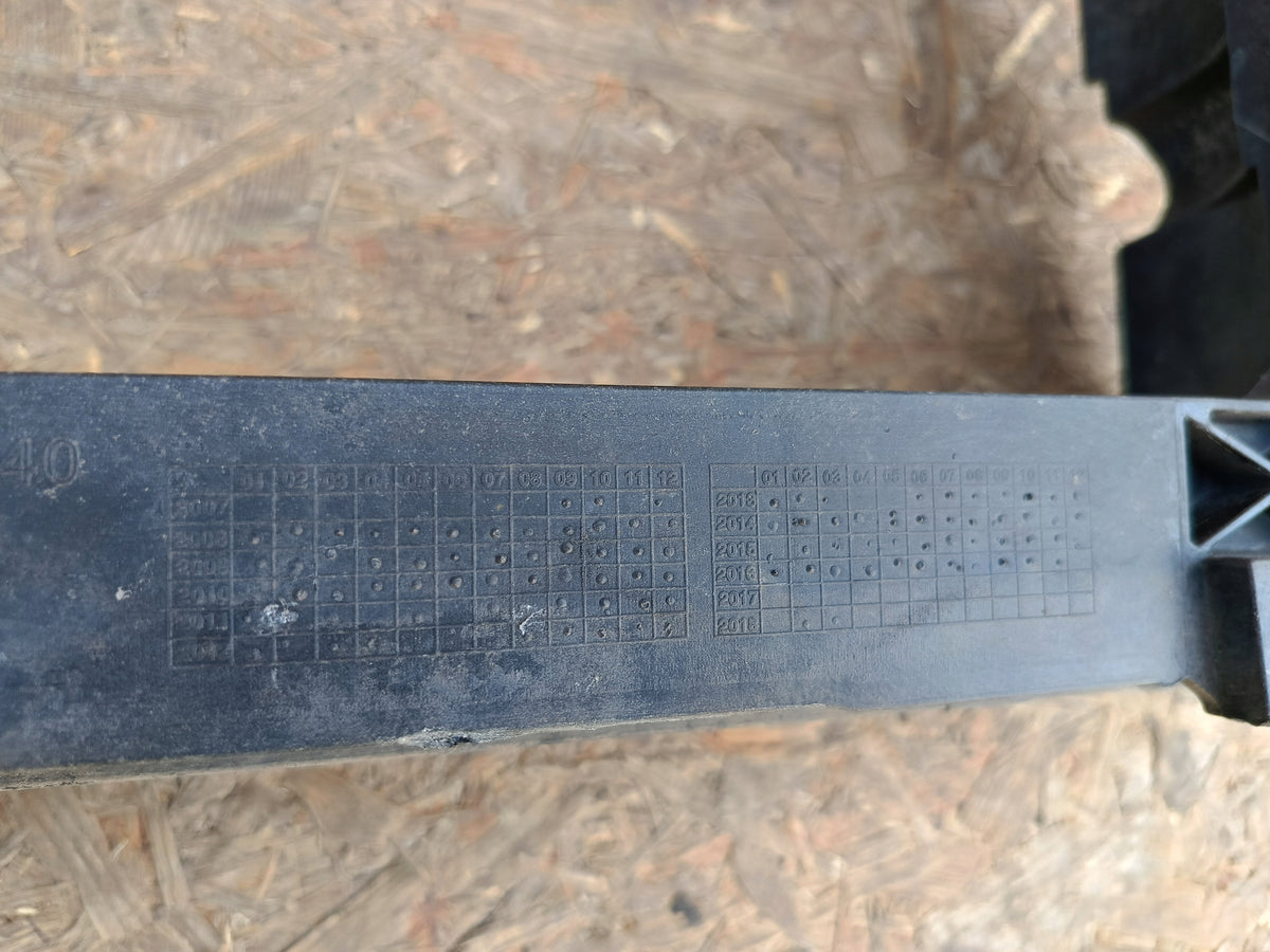 Ford Fiesta MK7 Lift 12- Section Front Reinforcement Frontal C1BB-A16E146-Ac — photo 13 of 14