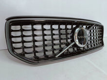 Load image into Gallery viewer, VOLVO XC40 LIFT R-DESIGN 22- ATRAPA GRILL KRATKA ZDERZAKA PRZÓD 32291466