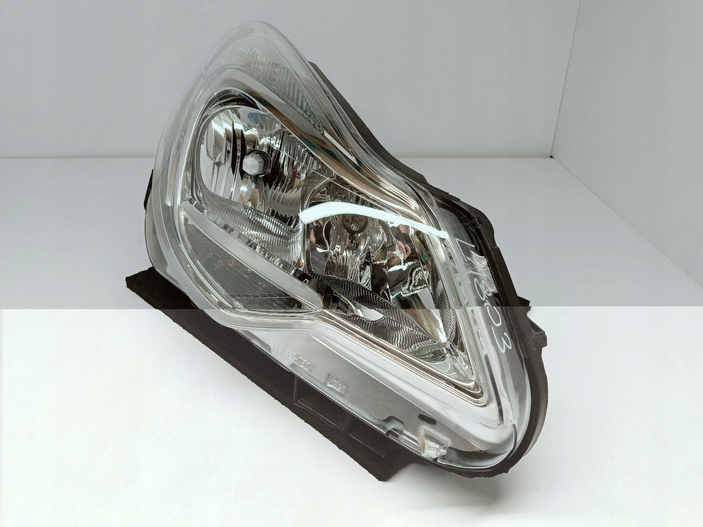 Opel Corsa D LIFT 11- LAMPA PRAWA PRZÓD PRZEDNIA ZWYKŁA EU 13432890