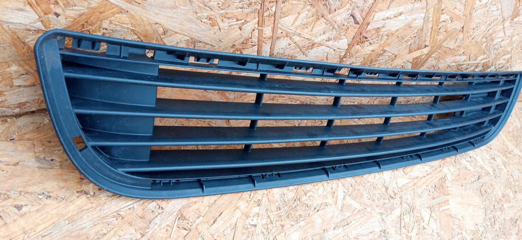 BERLINGO PARTNER II 08- ATRAPA KRATKA DOLNA GRILL ZDERZAKA PRZÓD 9681519877
