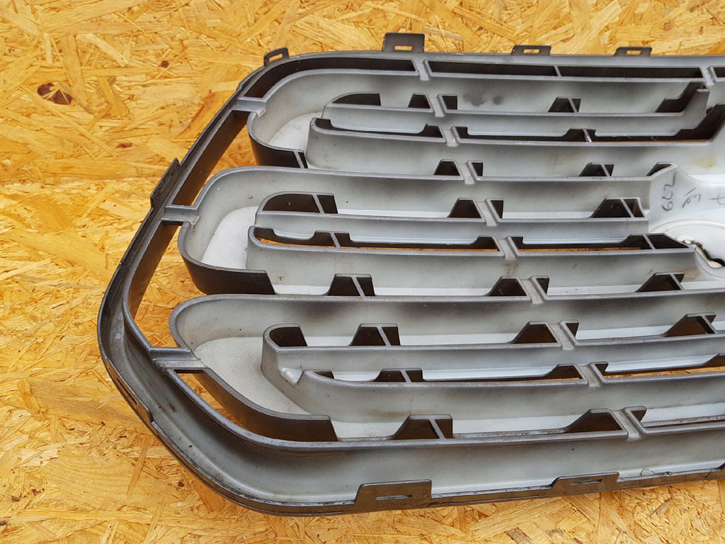 FORD TRANSIT MK8 VI 13- KÜHLERGRILL STOSSFÄNGER VORNE BK31-17B968-AEW