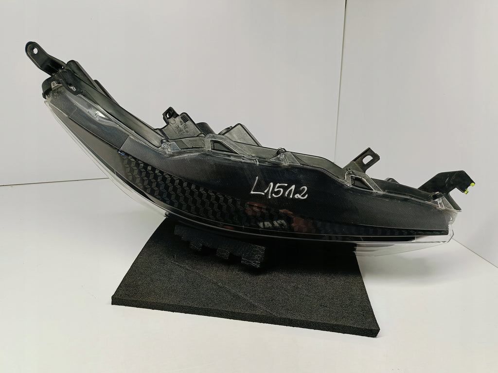 TOYOTA YARIS IV 4 P21 19-LAMPA REFLEKTOR PRAWY PRZÓD SOCZEWKA KOITO K0-6 EU
