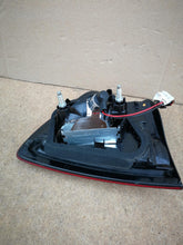 Load image into Gallery viewer, RENAULT CLIO IV KOMBI 12- LAMPA KLAPY PRAWA TYLNA PRAWY TYŁ 265502395R