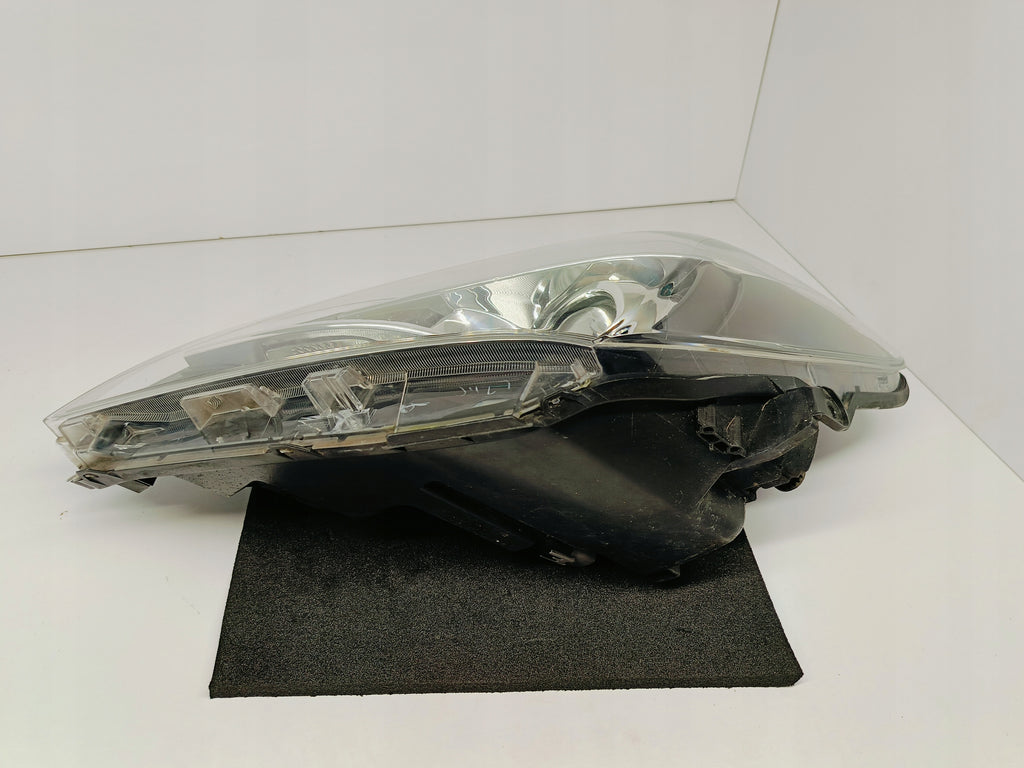 TOYOTA YARIS III LIFT 14- SCHEINWERFER LINKS VORNE KOITO OD-160