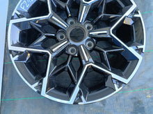 Laden Sie das Bild in den Galerie-Viewer, ALUFELGE KIA CEED PROCEED III OE 7.0"x17" 5X114.3 ET 53 52910-J7BA0