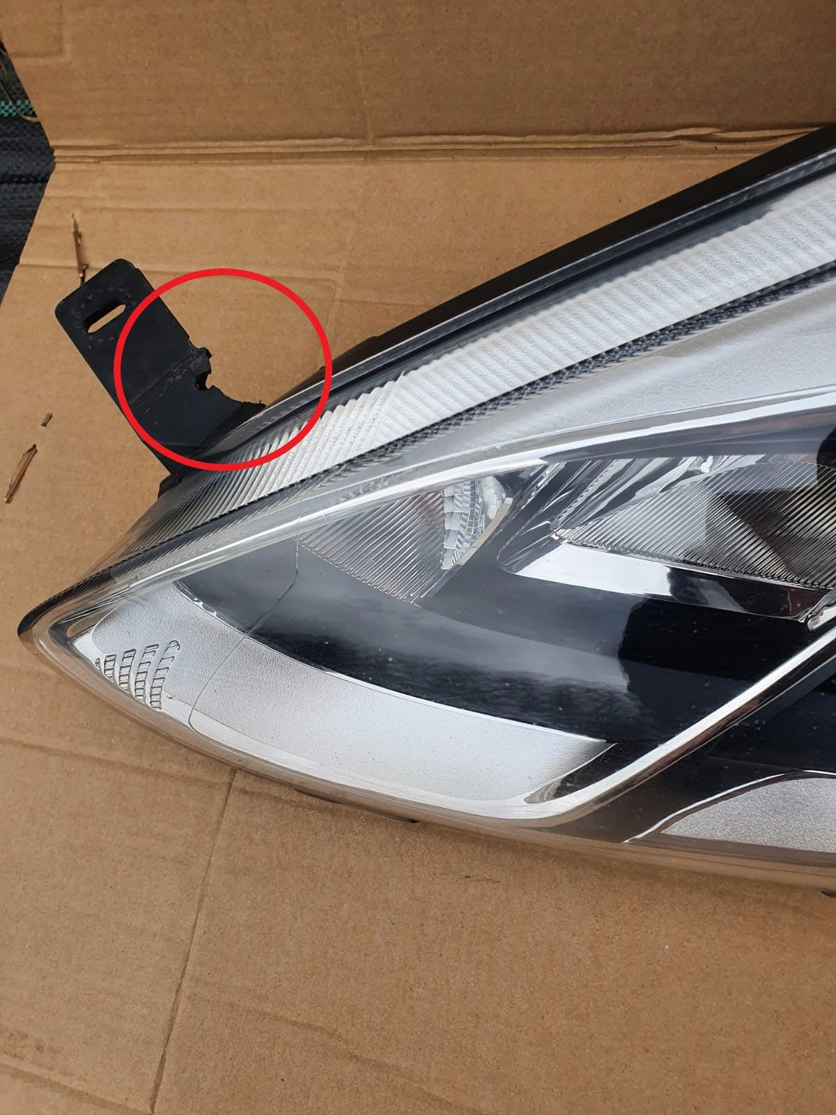 Ford Fiesta MK8 Vorne Links Leuchte Vordere EU H1BB-13W030-Ae — Foto 3 von 9