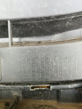 Laden Sie das Bild in den Galerie-Viewer, SUZUKI CELERIO 14- BLENDE KÜHLERGRILL STOSSFÄNGER VORNE 71741-84M0