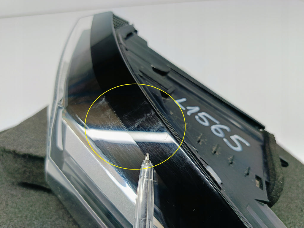PEUGEOT 308 III T10 21- LAMPA PRAWA TYLNA PRAWY TYŁ LED 9835299280