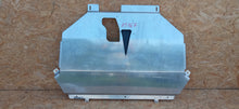 Load image into Gallery viewer, VOLVO V50 S40 C30 C70 PŁYTA OCHRONNA OSŁONA ALUMINIOWA POD SILNIK 31269431
