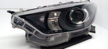 Laden Sie das Bild in den Galerie-Viewer, TOYOTA YARIS IV 4 P21 19- SCHEINWERFER LINKS VORNE LINSE KOITO K0-6 EU