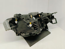 Laden Sie das Bild in den Galerie-Viewer, VW ID.4 ID4 20- SCHEINWERFER LINKS VORNE VOLL-LED IQ.LIGHT EU 11B941035K