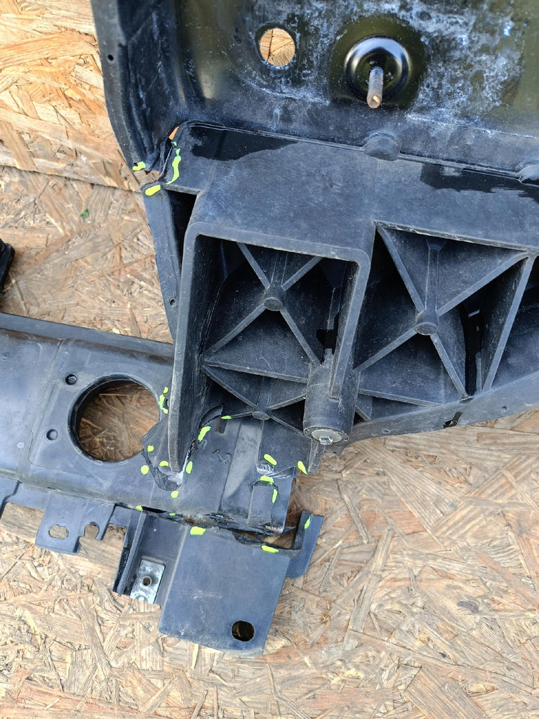 KIA EV9 EV-9 23 - FRONTTRAVERSE STIRNVERSTÄRKUNG 64101-DO000