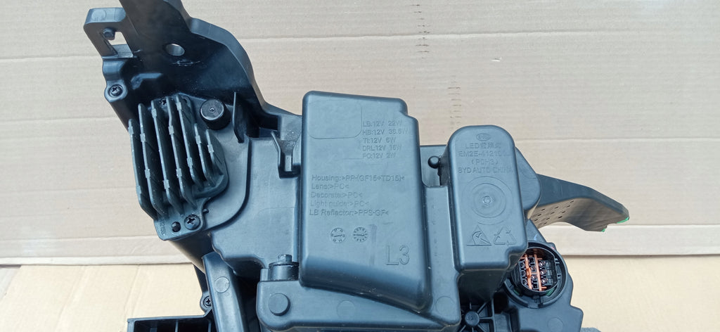 BYD DOLPHIN ELEKTRYK EV 23- LAMPA LEWA PRZÓD FULL LED EU EM2E-4121010E