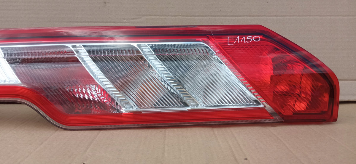 Ford Transit Custom 13- Lampa Prawa Tylna Prawy Tył BK21-13404-Ah — zdjęcie 4 z 15