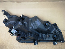 Load image into Gallery viewer, SUZUKI VITARA 3 III LIFT18- LAMPA LEWA PRZÓD FULL LED KOITO 100-7R016