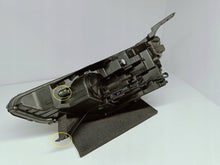Laden Sie das Bild in den Galerie-Viewer, MG 5 MG5 V 20- SCHEINWERFER RECHTS VORNE VOLL-LED EU 10796250 100-40152