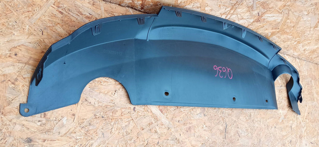 Opel Insignia A KOMBI 08- DIFFUSOR HECKSTOSSSTANGE UNTEN ANSATZ 13239112