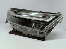 Laden Sie das Bild in den Galerie-Viewer, Toyota RAV 4 V LIFT 22- SCHEINWERFER RECHTS VORNE FULL LED EU 81145-42E10