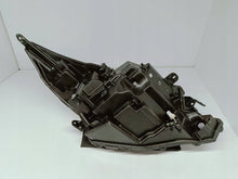 Laden Sie das Bild in den Galerie-Viewer, Toyota Aygo X 22- SCHEINWERFER LINKS VORNE FULL LED EU KOITO 0H-33