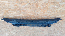 Laden Sie das Bild in den Galerie-Viewer, RENAULT MASTER III BLENDE MITTELGRILL