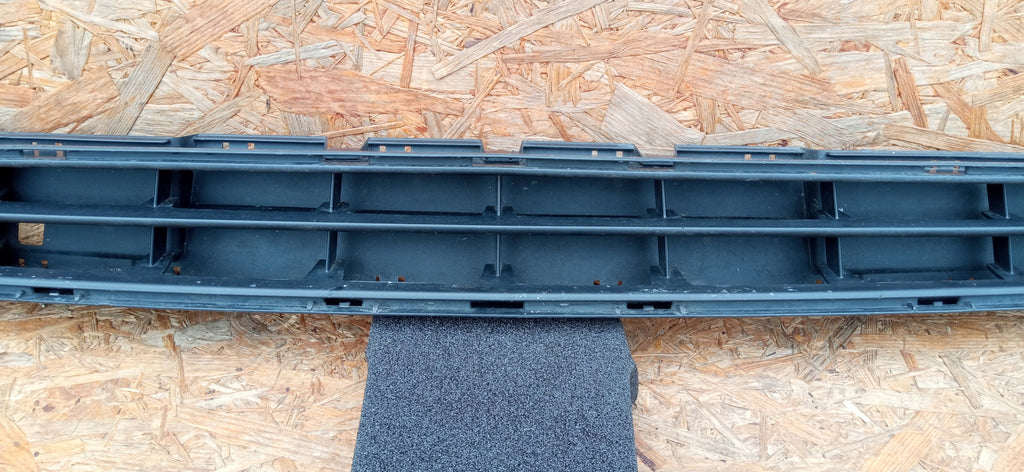 OPEL CORSA E 14- BLENDE GRILL UNTEN STOSSSTANGE VORNE 13432002