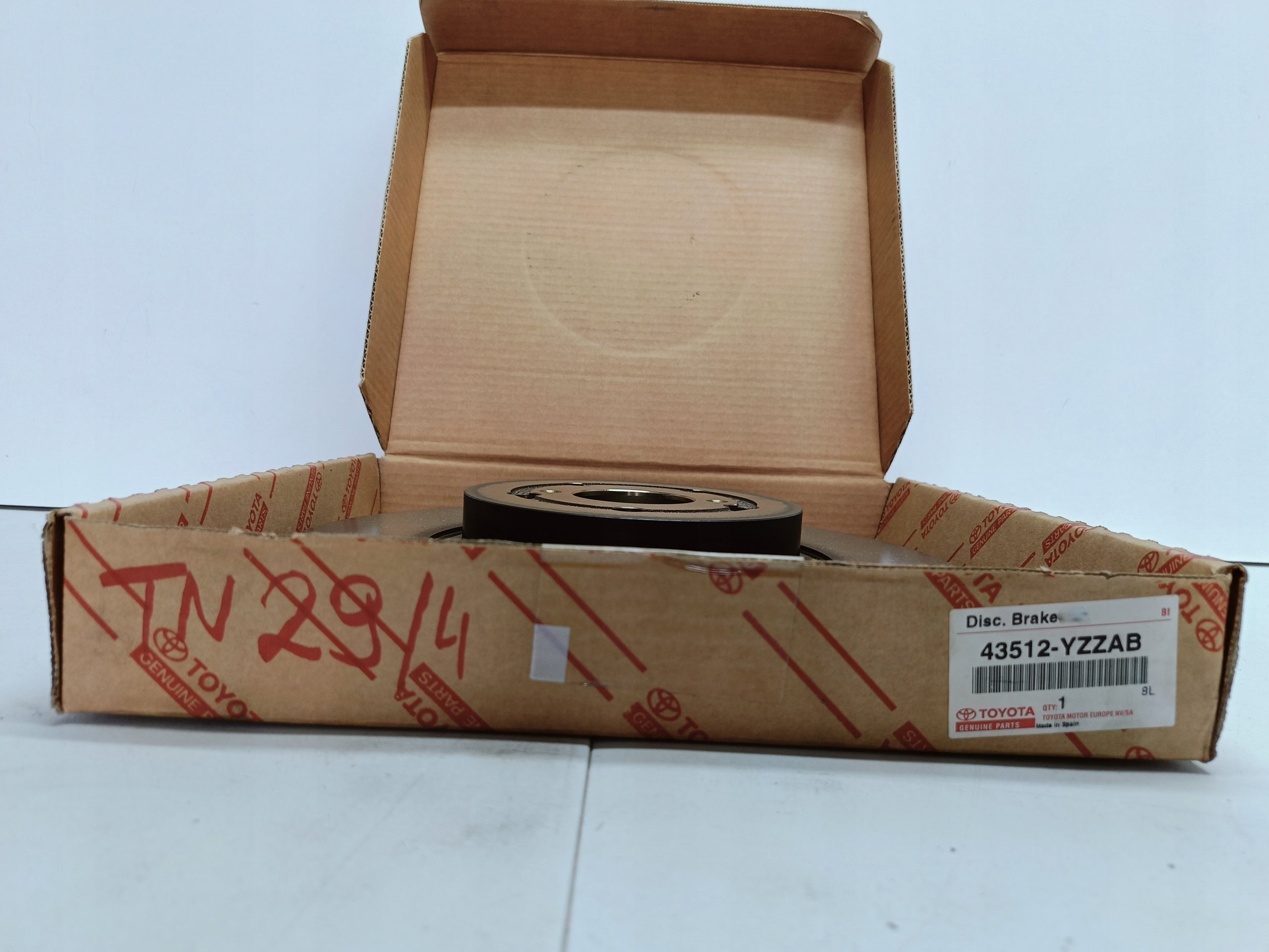 TOYOTA AVENSIS T25 SEDAN KOMBI- TARCZ HAMULCOWA PRZÓD ORYGINAŁ 43512-YZZAB