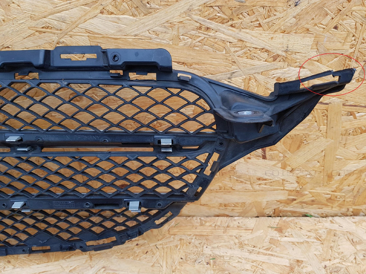 Mercedes C Class W205 14- Grille Grille Grille Front Bumper A2058800783 — photo 11 of 16