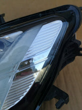 Załaduj zdjęcie do przeglądarki galerii, VOLVO V60 S60 II 18- LAMPA LEWA PRZÓD FULL LED 32365339 EU
