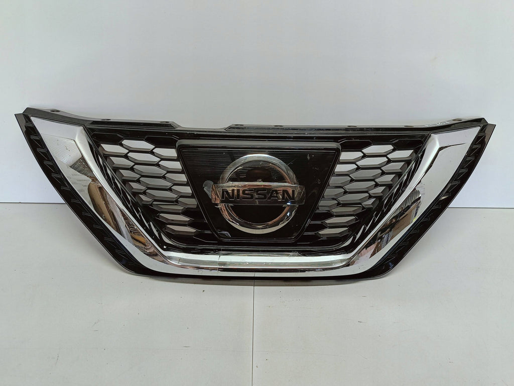 Nissan Qashqai II J11 LIFT 17- ATRAPA GRILL ZDERZAKA PRZEDNIEGO 62310HV00A