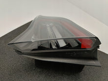 Laden Sie das Bild in den Galerie-Viewer, TESLA 3 III LIFT Y MY 20- HECKKLAPPENLEUCHTE RECHTS HINTEN LED 1502089-00-B
