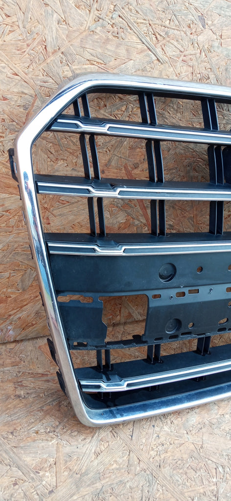 AUDI A6 C7 LIFT 14- ATRAPA KRATKA ŚRODKOWA GRILL ZDERZAKA PRZÓD 4G0853653T