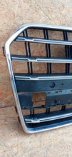 Load image into Gallery viewer, AUDI A6 C7 LIFT 14- ATRAPA KRATKA ŚRODKOWA GRILL ZDERZAKA PRZÓD 4G0853653T