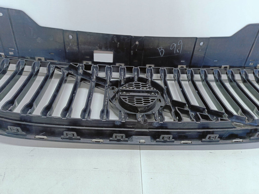Volvo XC60 II 17- ATRAPA GRILL CHŁODNICY ZDERZAKA PRZEDNIEGO 31425535