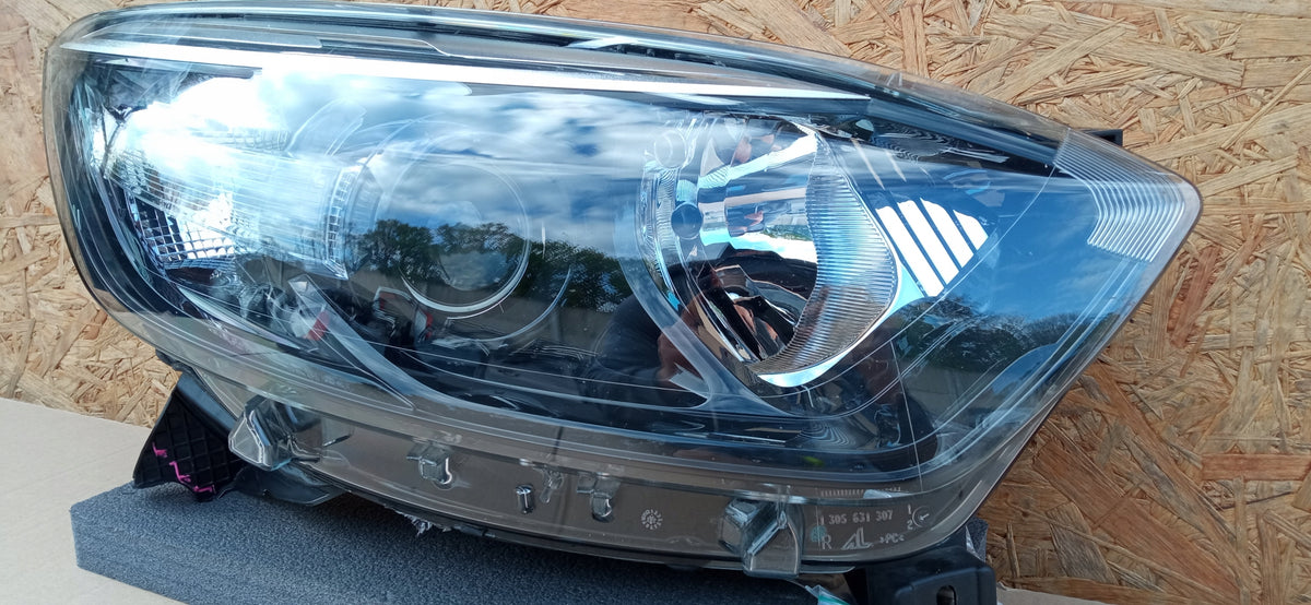 Renault Captur 13- Leuchte Vorne Rechts Scheinwerfer 130702444900 — Foto 4 von 15