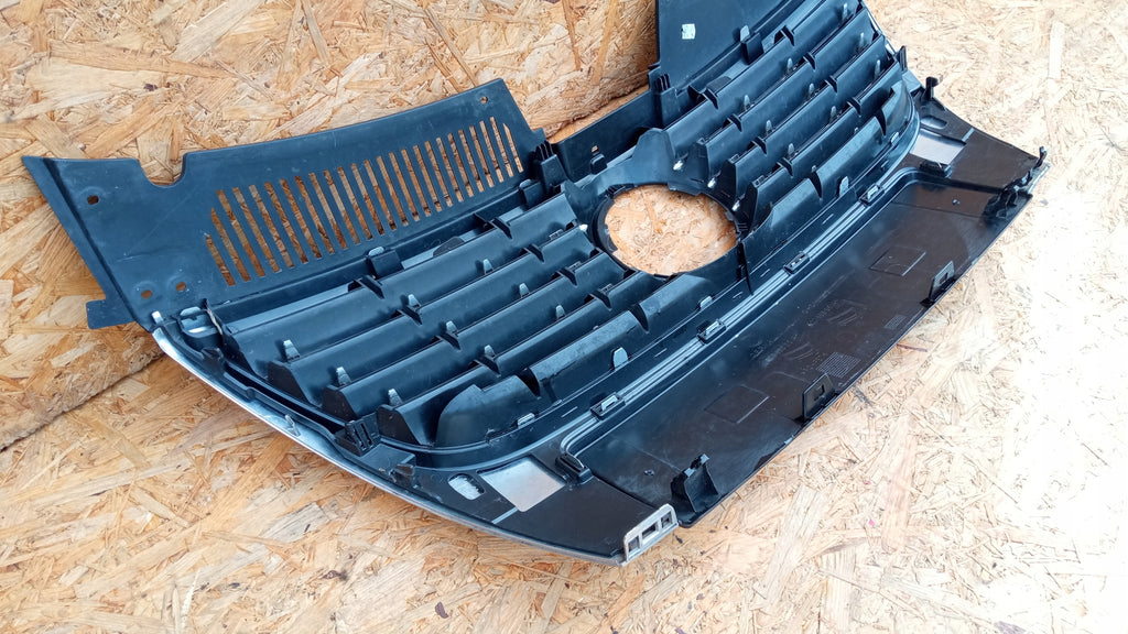 VOLKSWAGEN PASSAT B6 05- ATRAPA KRATKA GRILL 3C0853651AH