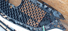 Laden Sie das Bild in den Galerie-Viewer, MAZDA 6 VI GJ LIFT 18-22 ZDERZAK PRZÓD PRZEDNI GSH7-50031 GRILL ATRAPA