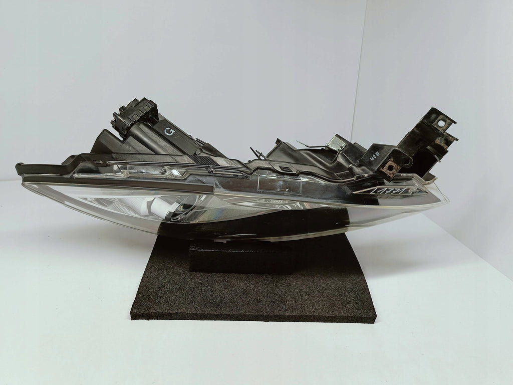 Mazda 6 II GH 07- LAMPA PRAWA PRZÓD PRZEDNIA SOCZEWKA EU GS1F-51030