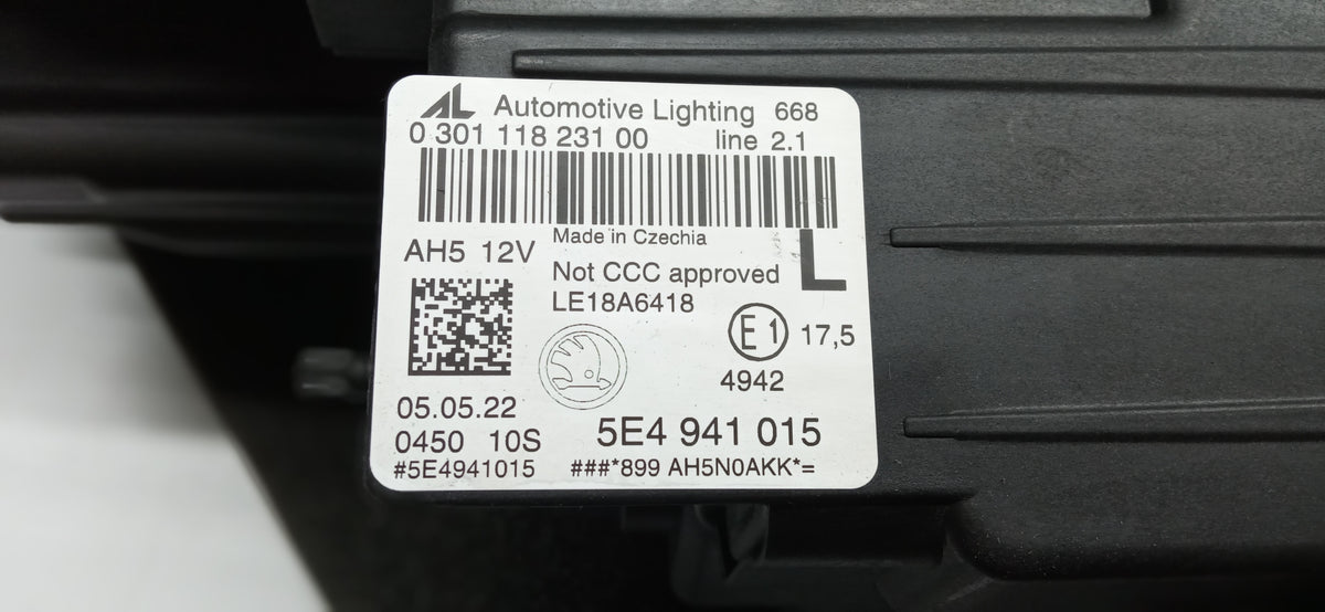 Skoda Octavia IV 4 20- Front Left Light Front Full LED 5E4941015 — photo 12 of 13