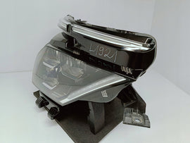 Citroen C4 III e-C4 20- LAMPA PRAWA PRZÓD FULL LED VISION EU 9830649280
