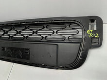 Załaduj zdjęcie do przeglądarki galerii, CITROEN C3 III 16- ATRAPA KRATKA ŚRODKOWA GRILL ZDERZAKA PRZÓD 9812061877