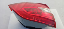 Load image into Gallery viewer, PEUGEOT 308 II T9 13- SW KOMBI LAMPA KLAPY BAGAŻNIKA LEWY TYŁ 9678098080