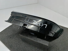 Laden Sie das Bild in den Galerie-Viewer, TESLA 3 III LIFT Y MY 20- HECKKLAPPENLEUCHTE RECHTS HINTEN LED 1502089-00-B