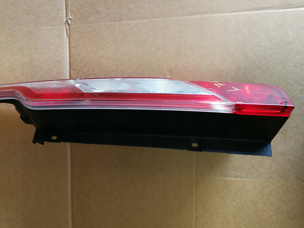 FORD TRANSIT CUSTOM 13- LAMPA PRAWA TYLNA PRAWY TYŁ BK2113404AJ