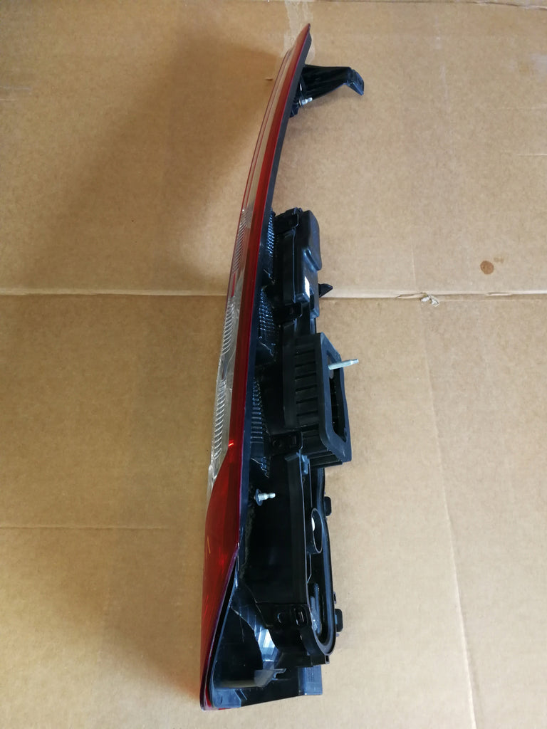 FORD TRANSIT CUSTOM 13- LAMPA PRAWA TYLNA PRAWY TYŁ BK2113404AJ
