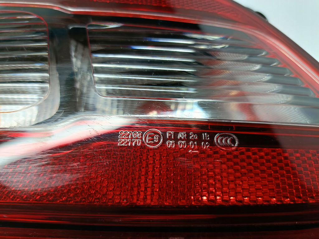 HYUNDAI KONA EV 17- RÜCKLEUCHTE LINKS HINTEN STOßSTANGE LINKS 92405-K4010