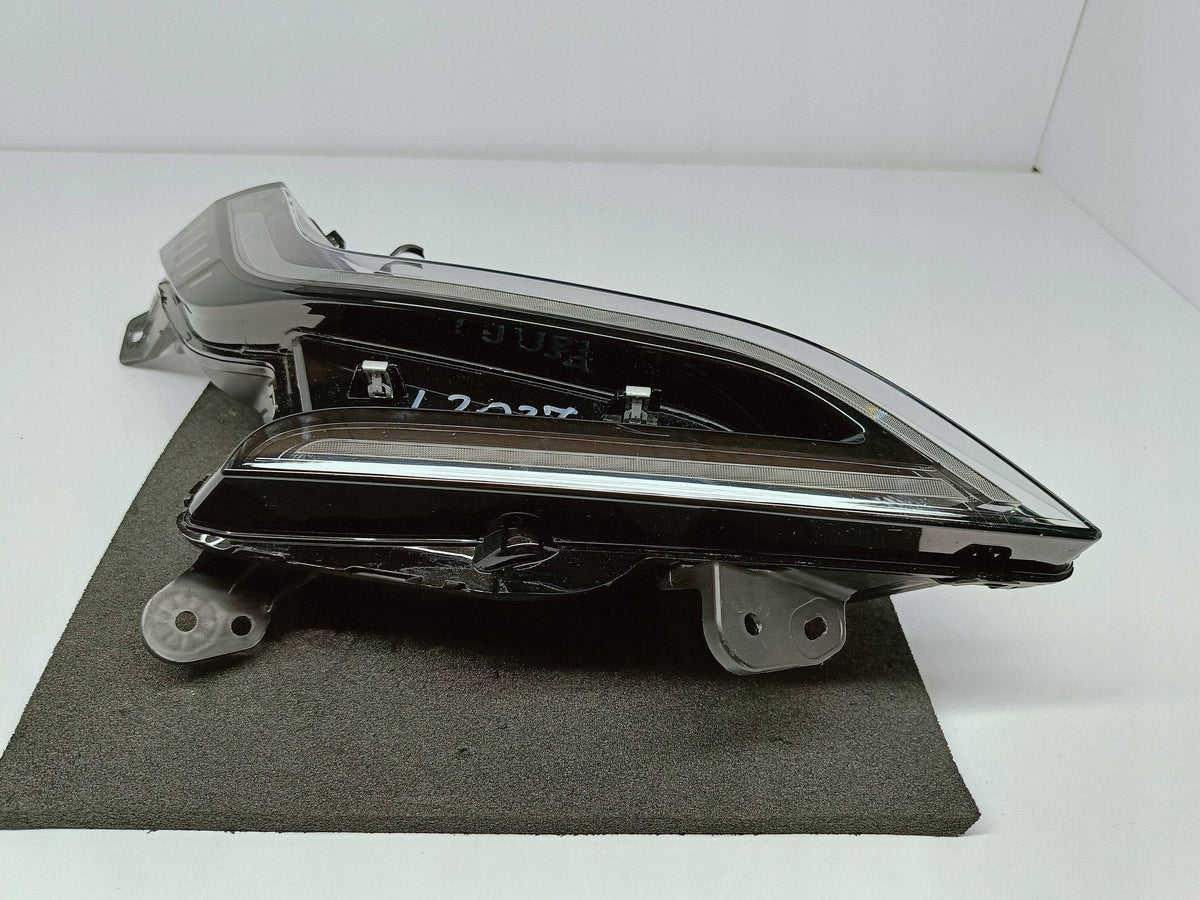 Renault Megane V 5 E-Tech 22- Nebelscheinwerfer LED DRL Vorne Rechts 266009083R — Foto 8 von 14