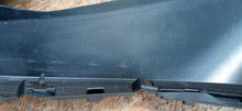 Laden Sie das Bild in den Galerie-Viewer, TOYOTA COROLLA E21 19- STOßSTANGE VORNE PDC STOßSTANGENLEISTEN 52119-02P40