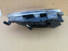 Laden Sie das Bild in den Galerie-Viewer, NISSAN X-TRAIL T32 FACELIFT 17- SCHEINWERFER LINKS VORN VOLL LED EU